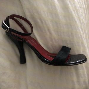 Donald J Pliner Couture Black Heels